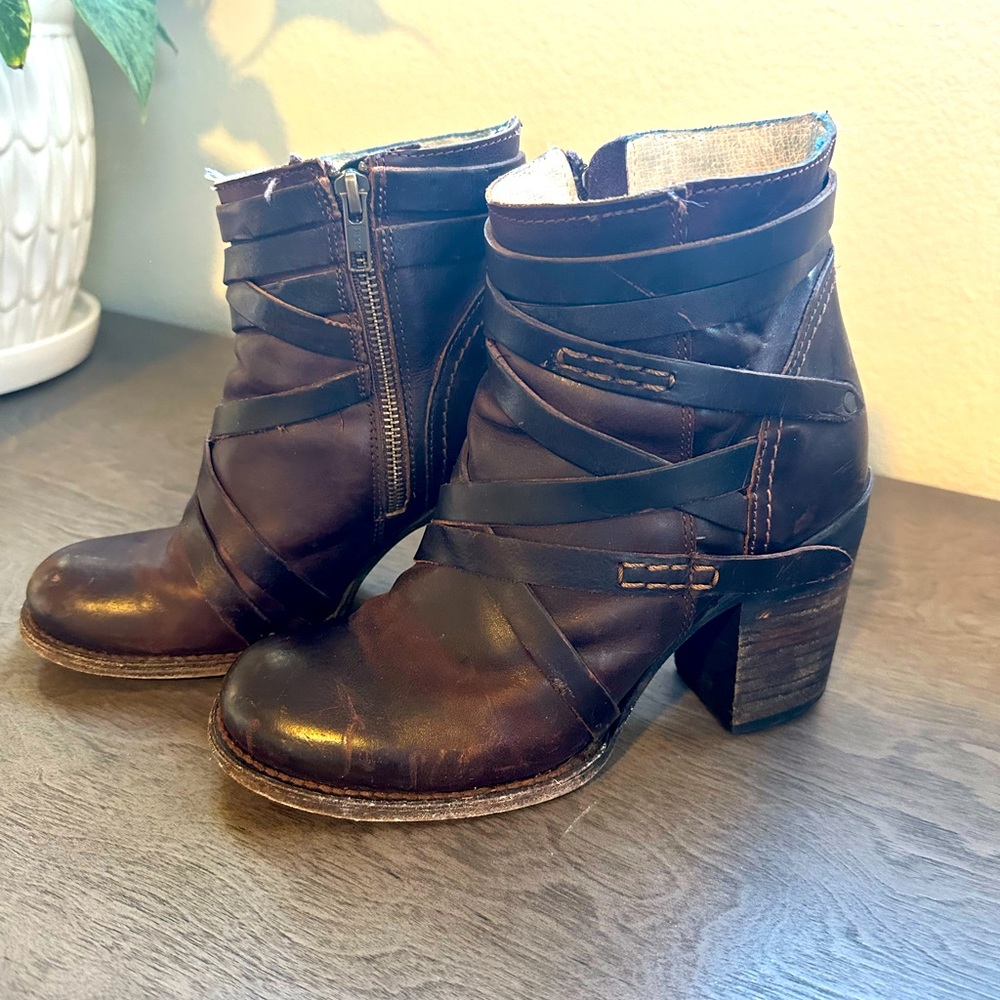 Freebird Gem Cognac Booties Size 8